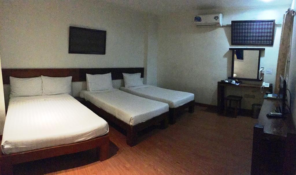 Ilocos Rosewell Hotel Exterior foto